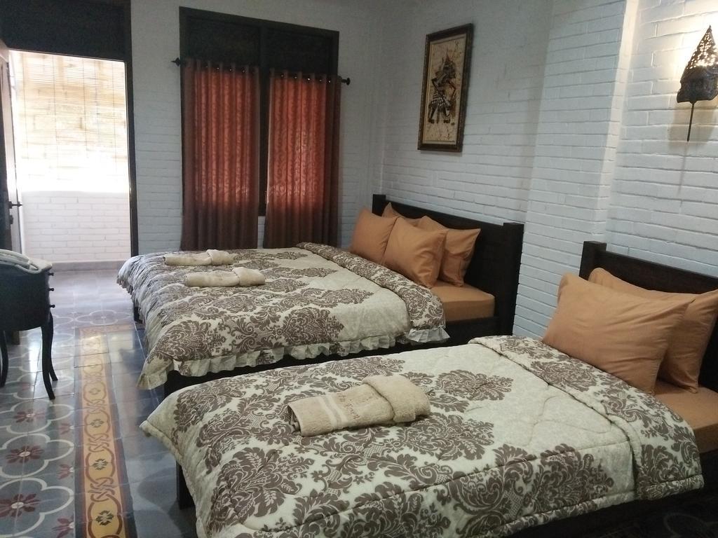 Satu Kayen Guest House Sleman (Yogyakarta) Exterior photo