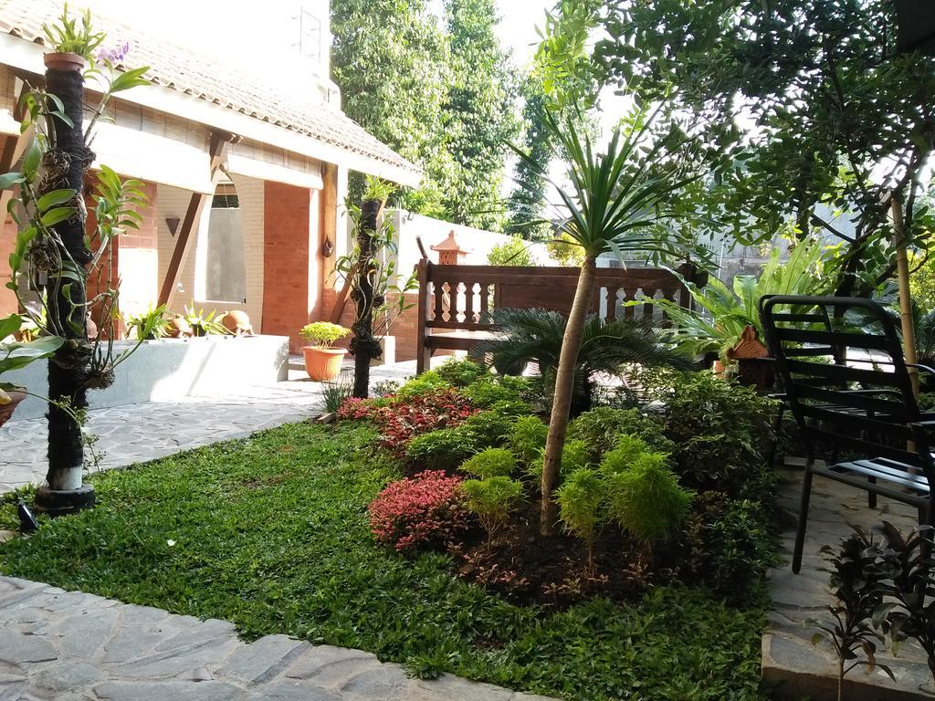 Satu Kayen Guest House Sleman (Yogyakarta) Exterior photo