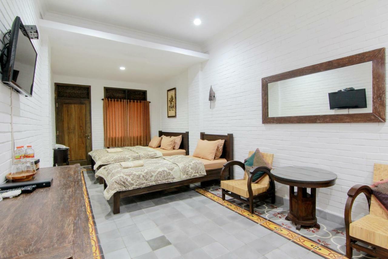 Satu Kayen Guest House Sleman (Yogyakarta) Exterior photo
