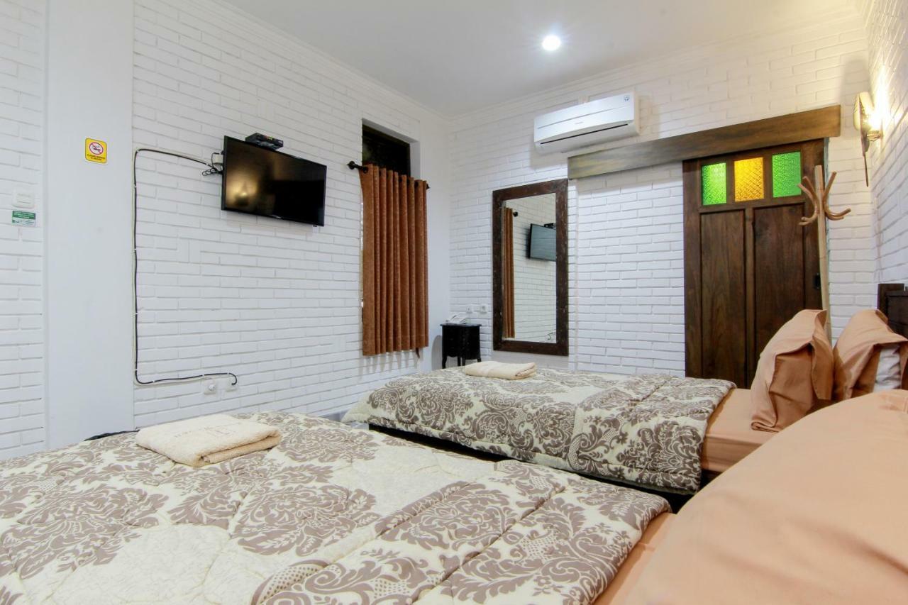 Satu Kayen Guest House Sleman (Yogyakarta) Exterior photo