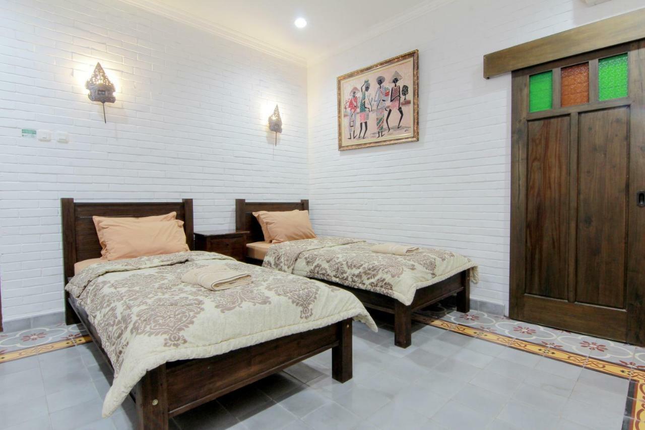 Satu Kayen Guest House Sleman (Yogyakarta) Exterior photo