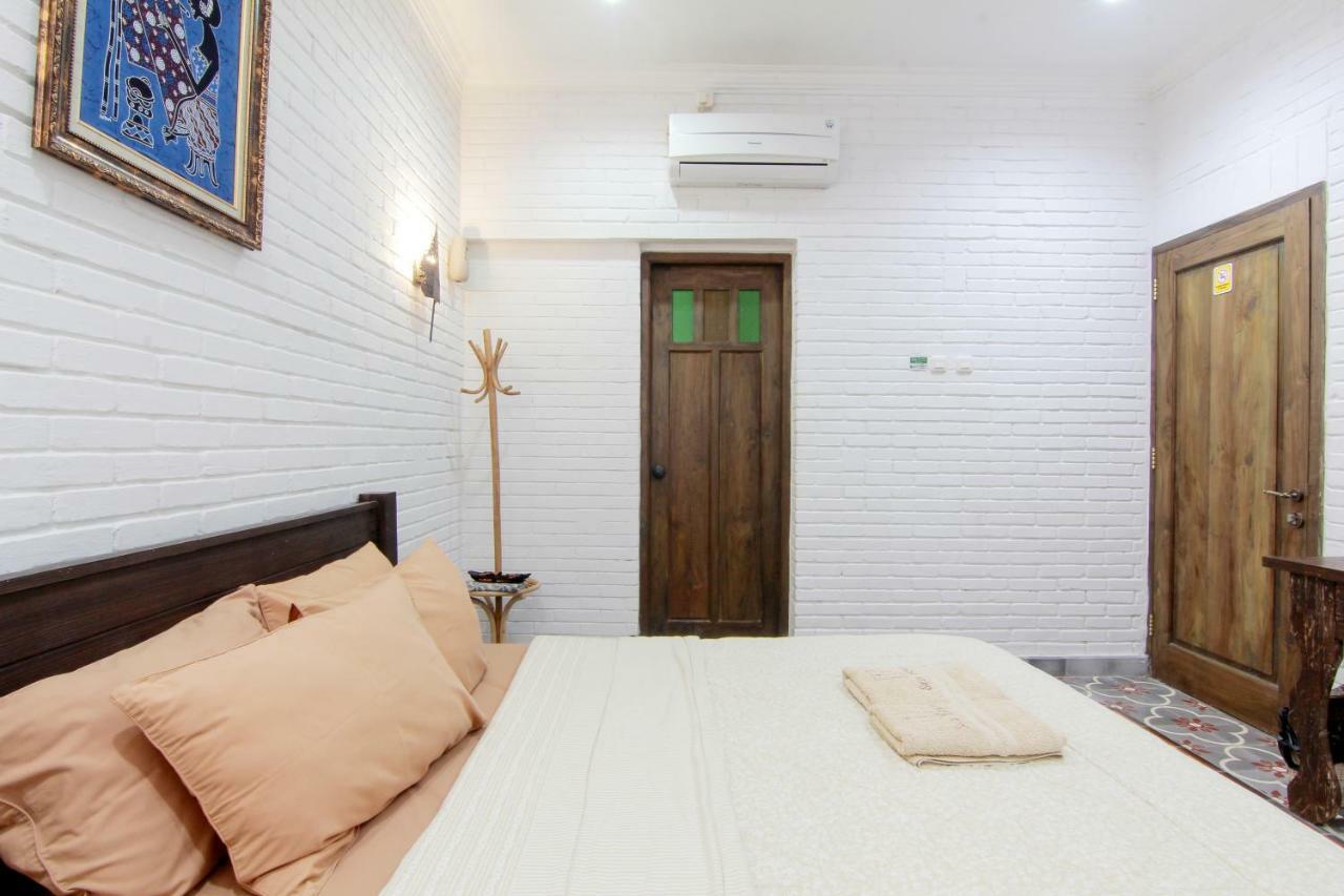 Satu Kayen Guest House Sleman (Yogyakarta) Exterior photo